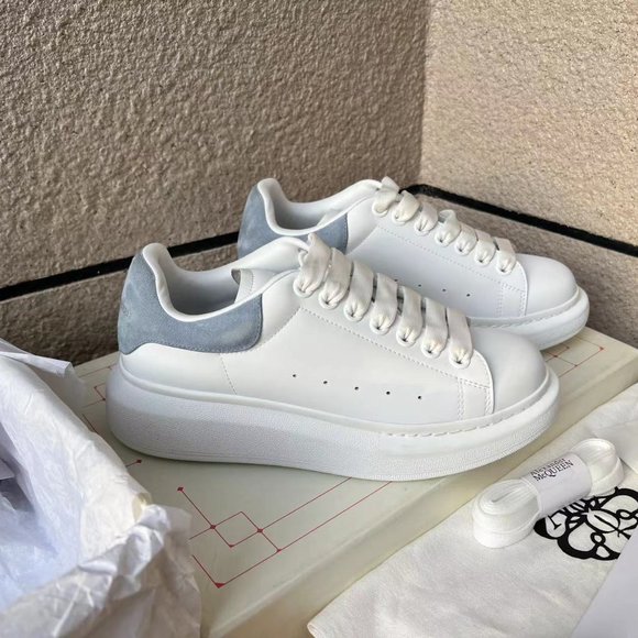 Alexander McQueen Casual sneakers - Picture 2 of 7